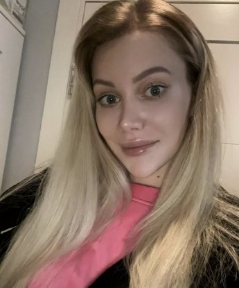 Аничка, 23